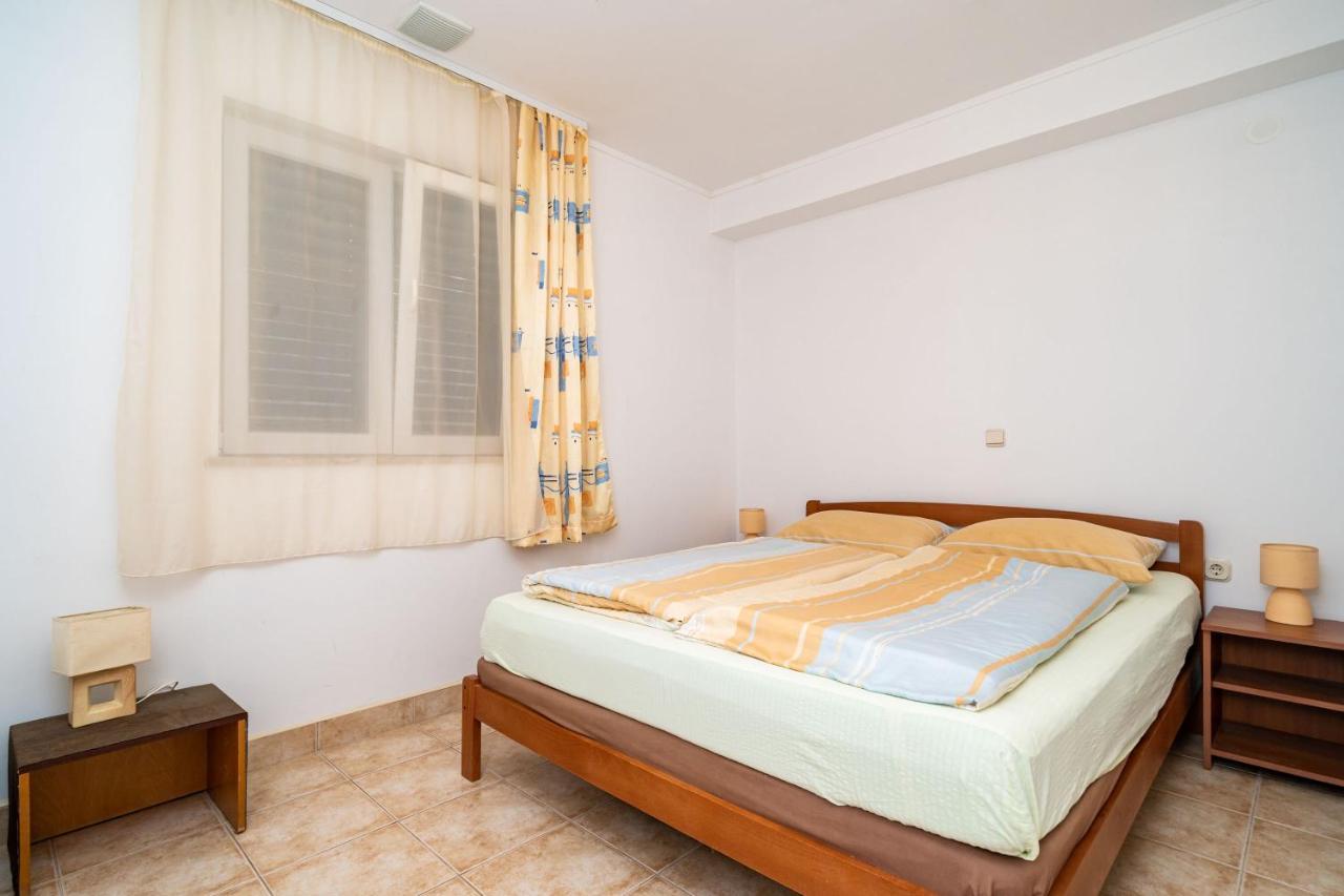 Apartment Zuljana 10233B Екстер'єр фото